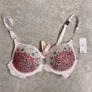 2013 Fantasy Collection 32C Bra Set